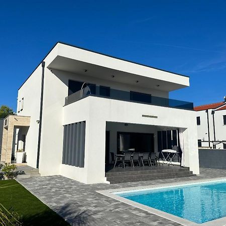 Villa Mila Врси Экстерьер фото